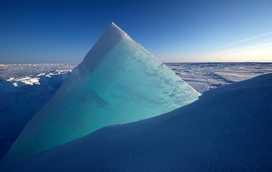 Eisscholle im Packeis am Nordpol