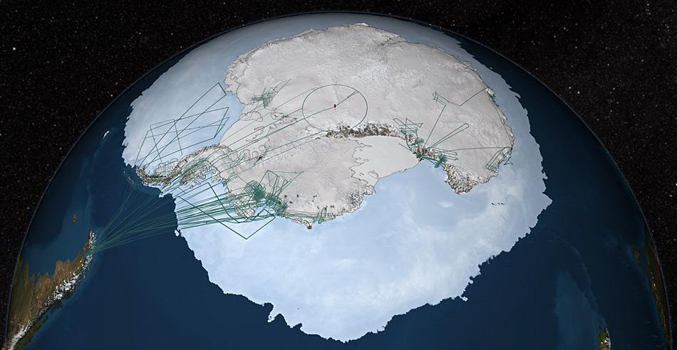 Die Flugrouten von Mission IceBridge, die von Punta Arenas (Chile) aus über die Westantarktis unternommen wurden. Aber auch von der US-Station McMurdo aus wurden Teile der Antarktis im Rahmen der Mission vermessen.