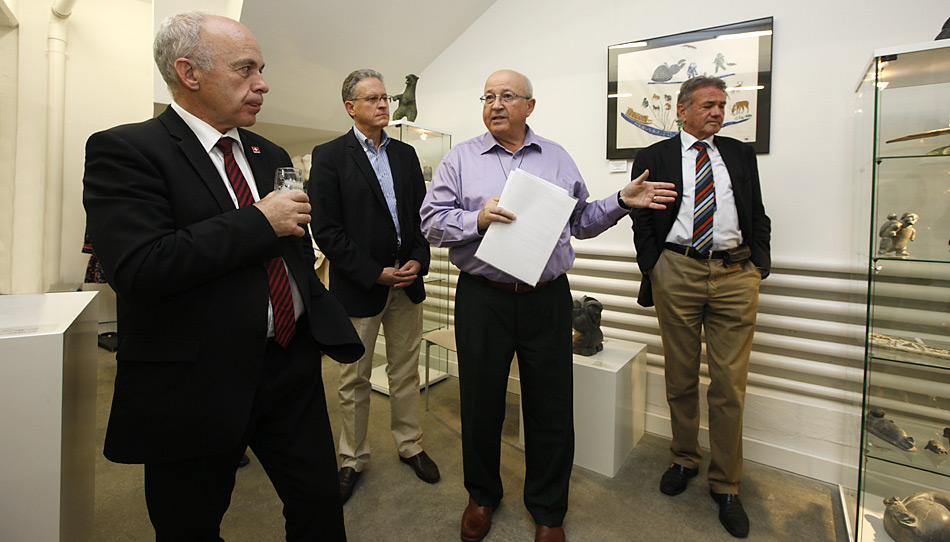 Führung durch die Gallery Cerny, v.l.n.r. Bundespräsident Ueli Maurer, Prof. Thomas Stocker, Peter Cerny, Norbert Hochreutener.